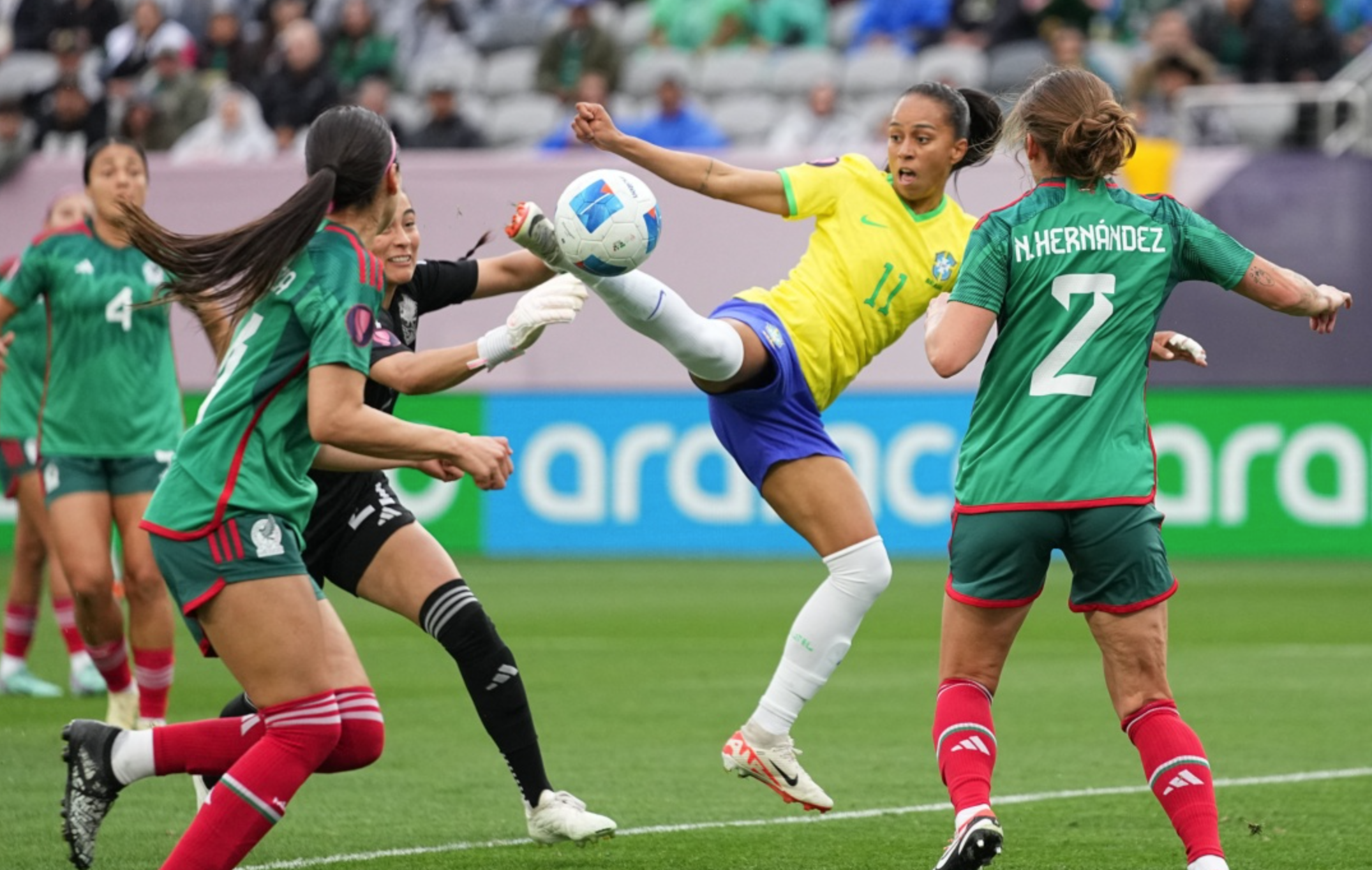 Brasil rompe invicto de México y avanza a final de Copa Oro W